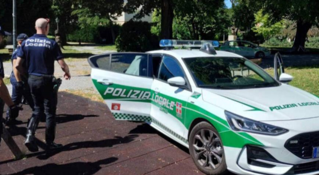 Razzia nella notte alle medie di Villastellone: via i pc, cassaforte svuotata