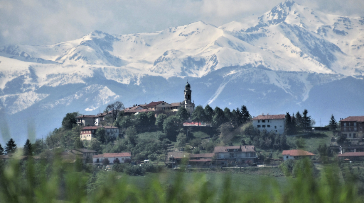 Alta Langa, il sindaco di Roddino: &ldquo;spopolamento, una battaglia persa senza servizi e fondi&rdquo;