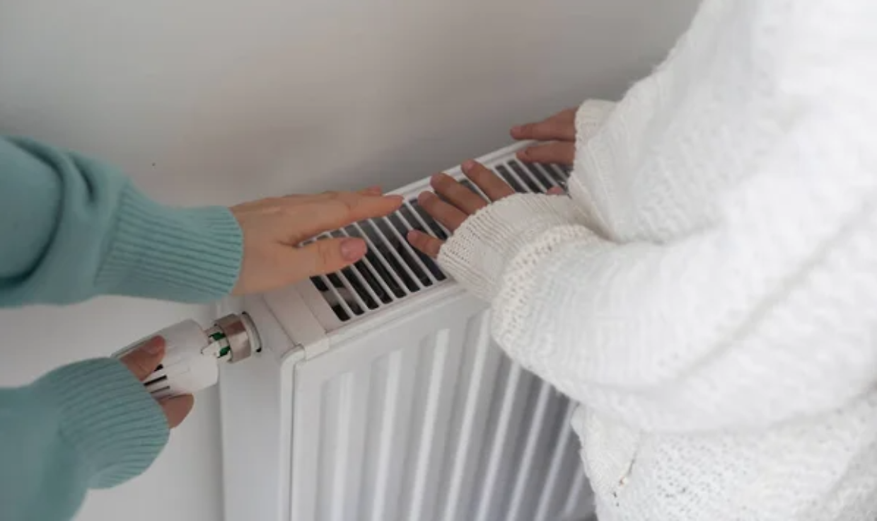 bambini di 10 anni al freddo: a chieri elementari in classe a 14 gradi