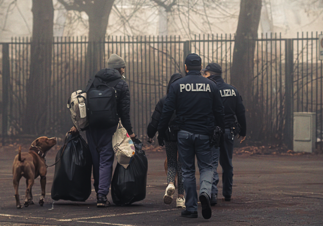 Lo sgombero delle piscine Sempione