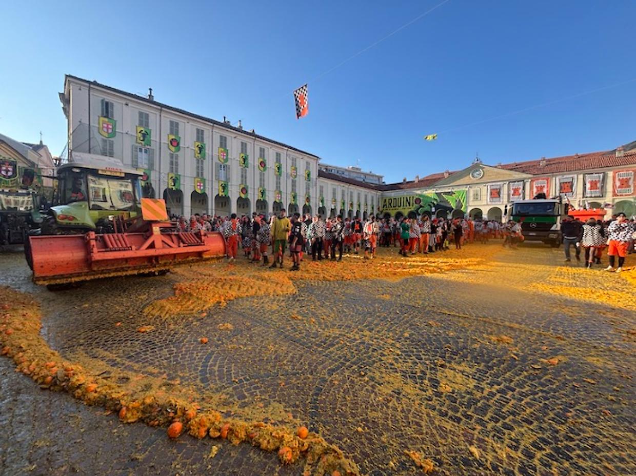 Carnevale di Ivrea: ecco i 51 carri ammessi alla Battaglia, fuori "i Guerrieri"