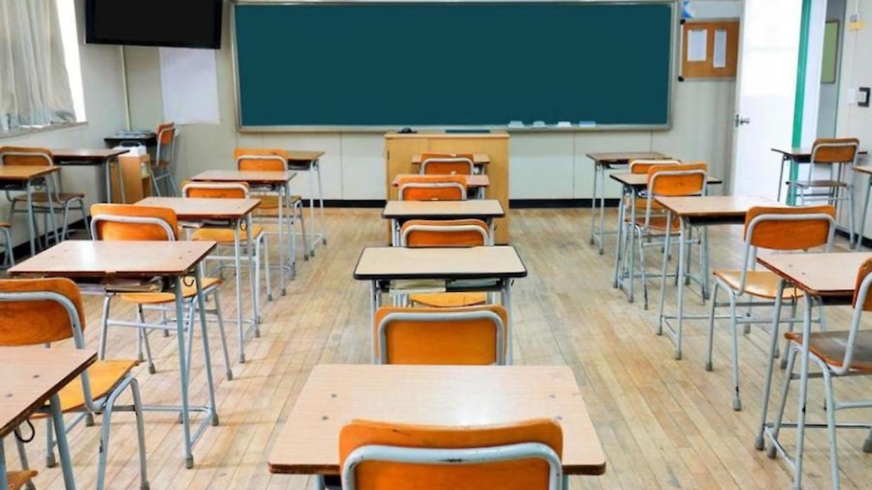 Meno vacanze estive, pi&ugrave; stop durante l&rsquo;anno: il dibattito sul calendario scolastico