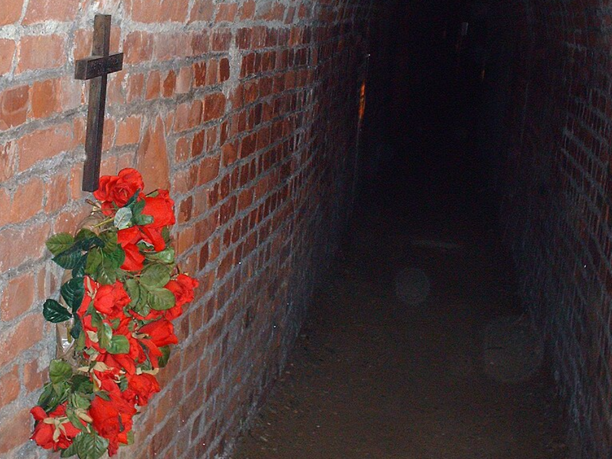 Cammini su un labirinto di 14 km e non lo sai: la citt&agrave; fantasma che vive sotto i portici di Torino