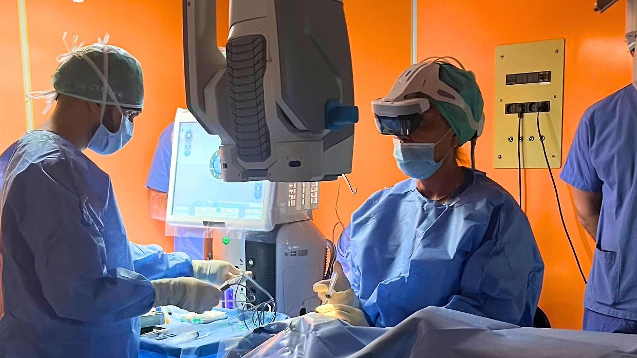 Al Koelliker arriva una tecnologia mai vista in Italia per la chirurgia degli occhi