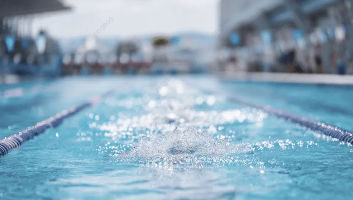 Un tuffo, poi il silenzio: 82enne rianimato in piscina a Rivarolo Canavese