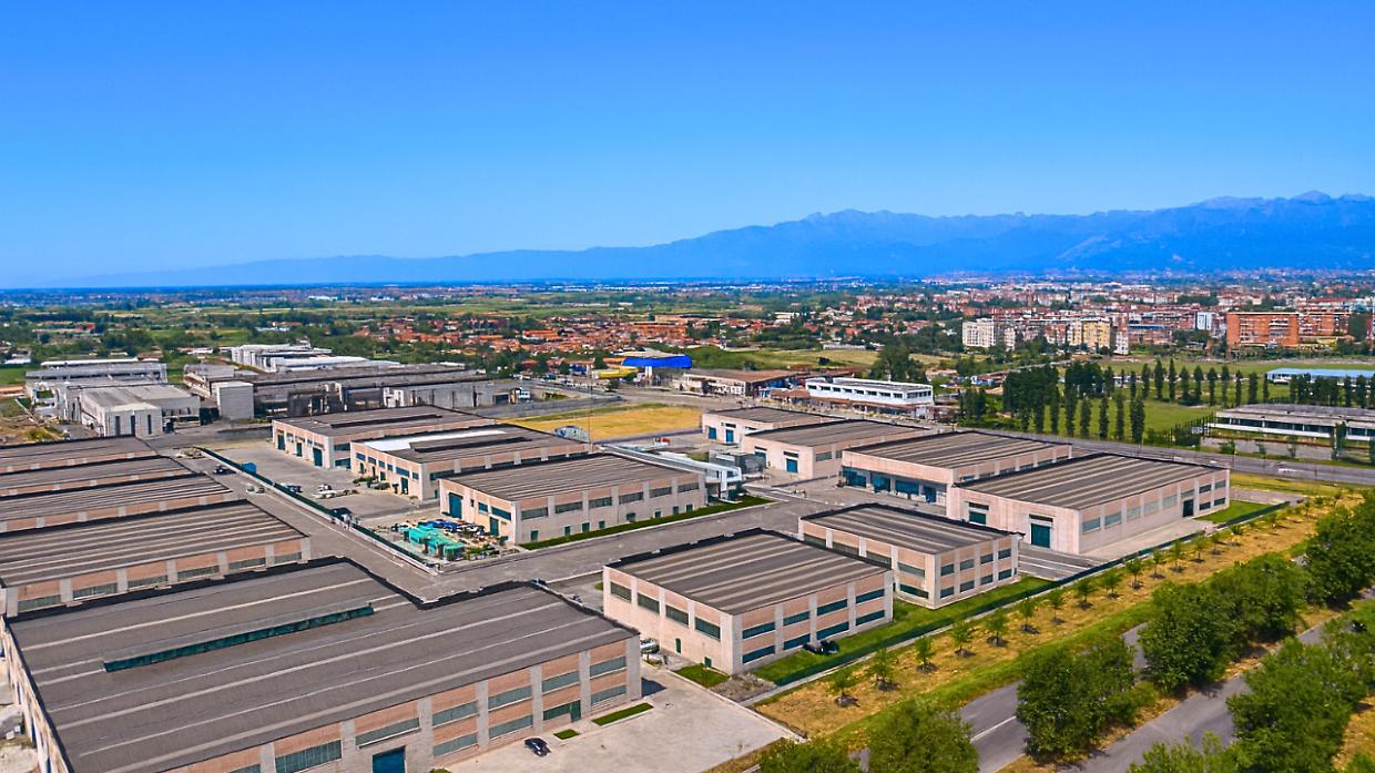 Costruire un capannone a Torino &egrave; un'odissea burocratica: 7 mesi solo per avere il permesso