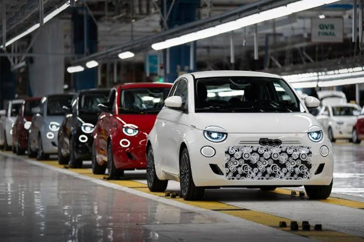 Mirafiori, primo turno della 500 saltato per un problema alla linea