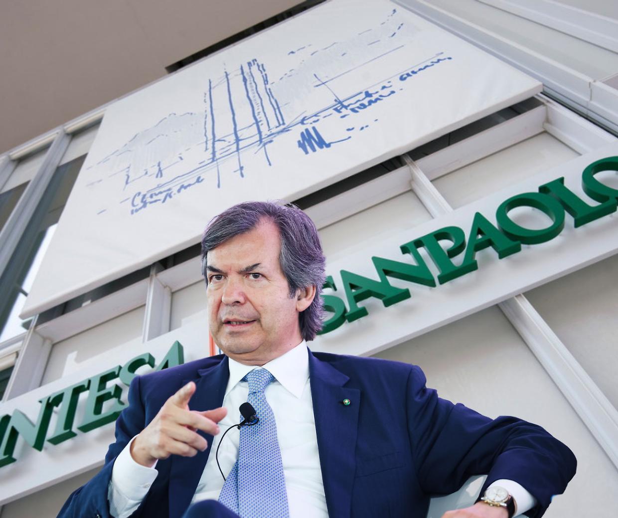 Intesa Sanpaolo scommette sul &ldquo;modello zero Npl&rdquo;: pi&ugrave; commissioni, meno costi e un miliardo contro le disuguaglianze