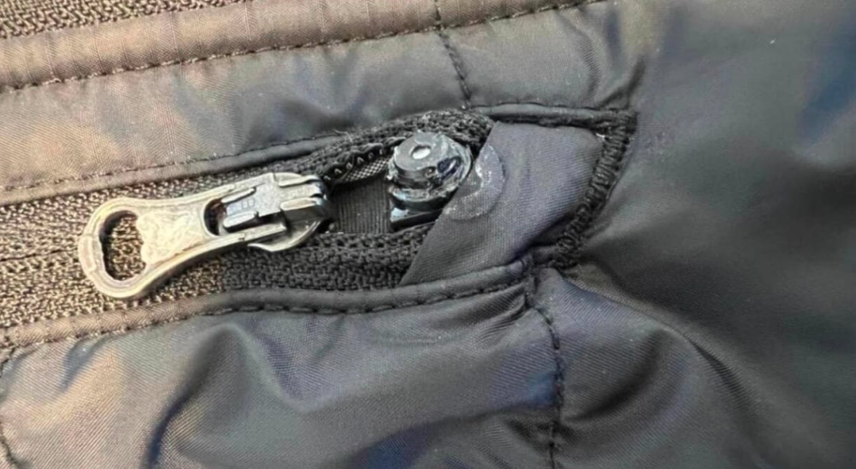 Tenta di imbrogliare all'esame della patente: microtelecamera e auricolare smascherati dalla polizia