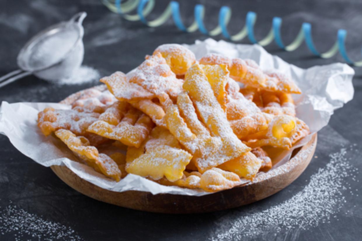 Chiacchiere o bugie? A Torino e in Piemonte il Carnevale parla pi&ugrave; lingue