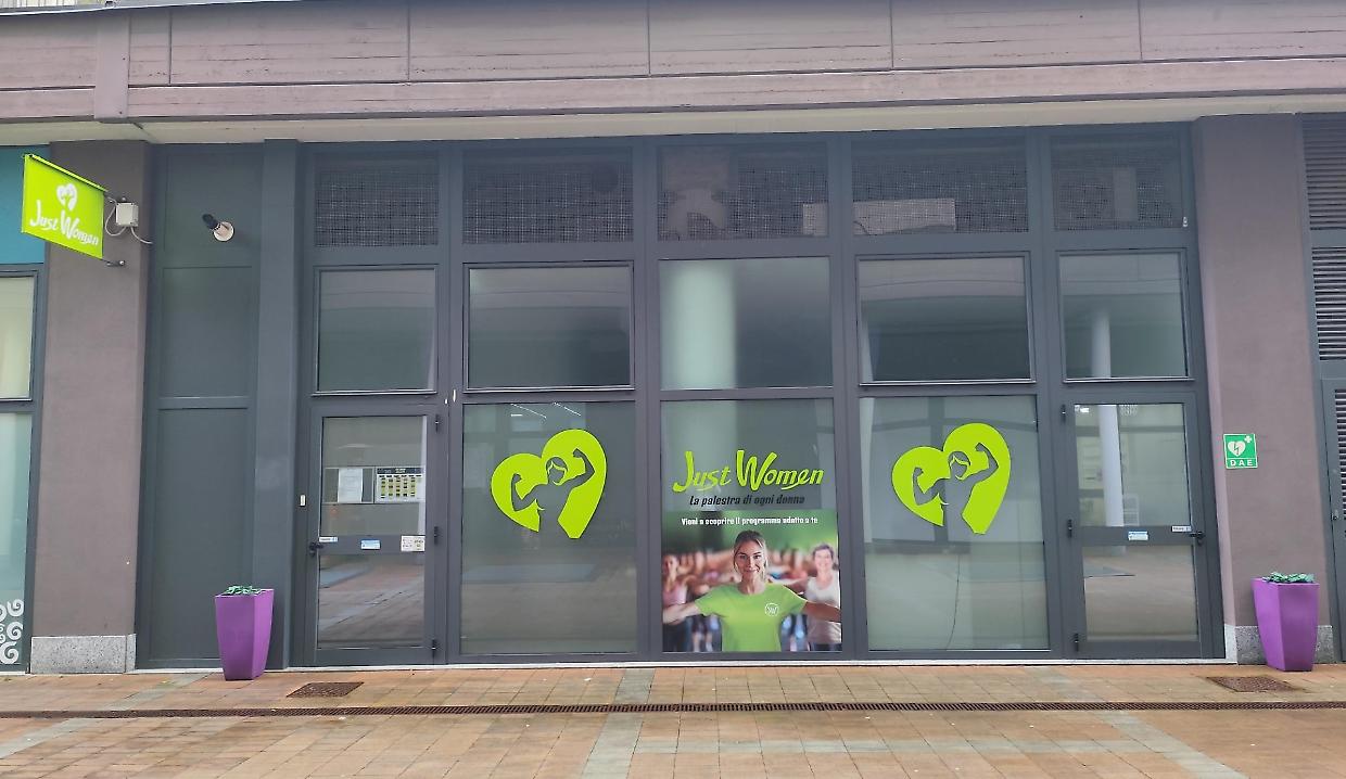Just Women: la palestra chiude con un messaggio sul telefono