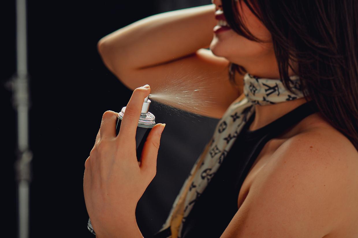 A San Valentino non regalare un profumo a caso: ecco gli effetti che i principali aromi hanno sulla mente