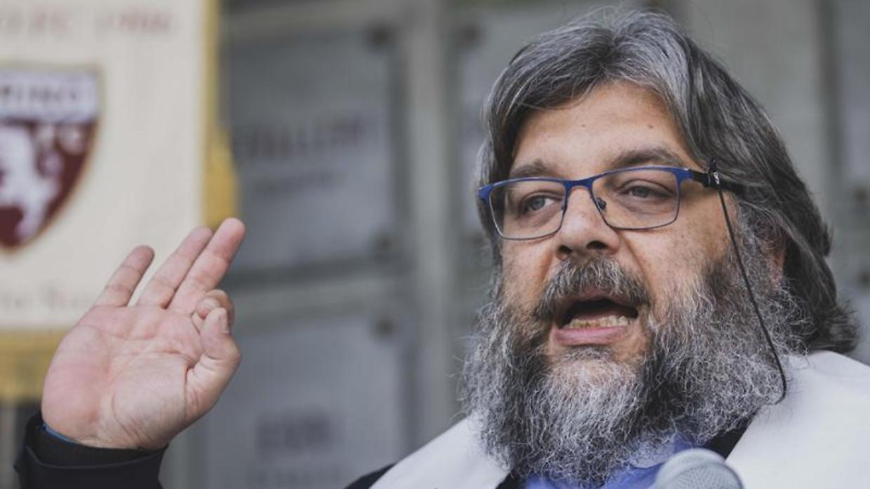 Don Robella rompe il silenzio dopo l'incidente: &laquo;Il vostro affetto mi ha commosso&raquo;