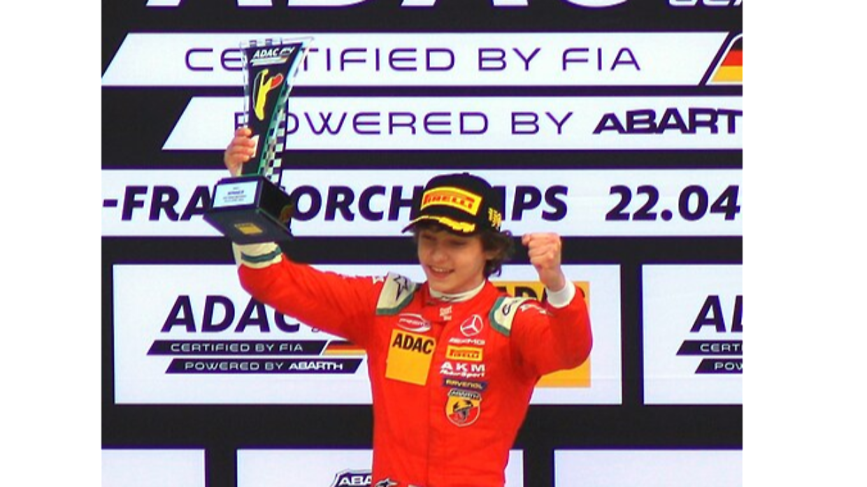 F1, paura per Kimi Antonelli: distrutta la sua Mercedes in un incidente a San Marino