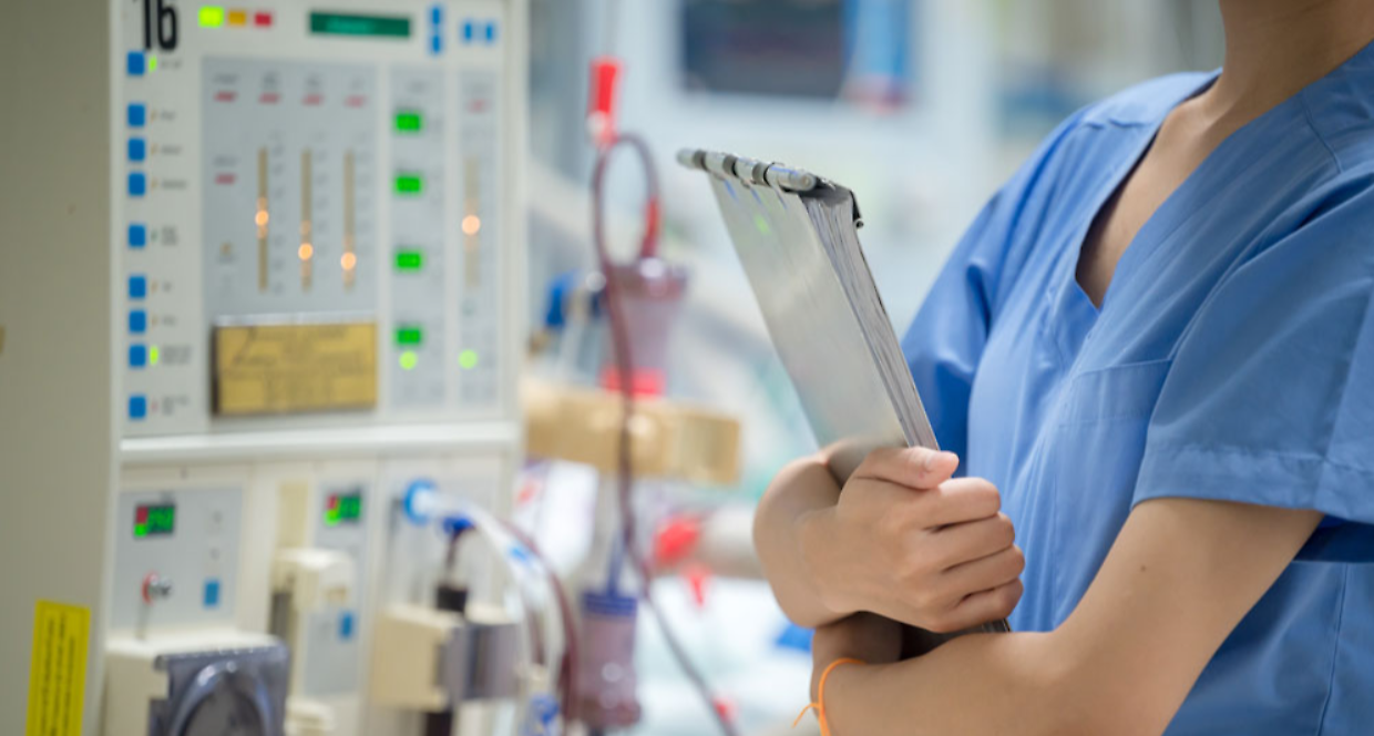 Dialisi chiusa a Ivrea, 47 pazienti in viaggio: fondi nel 2026, ma le cure non aspettano