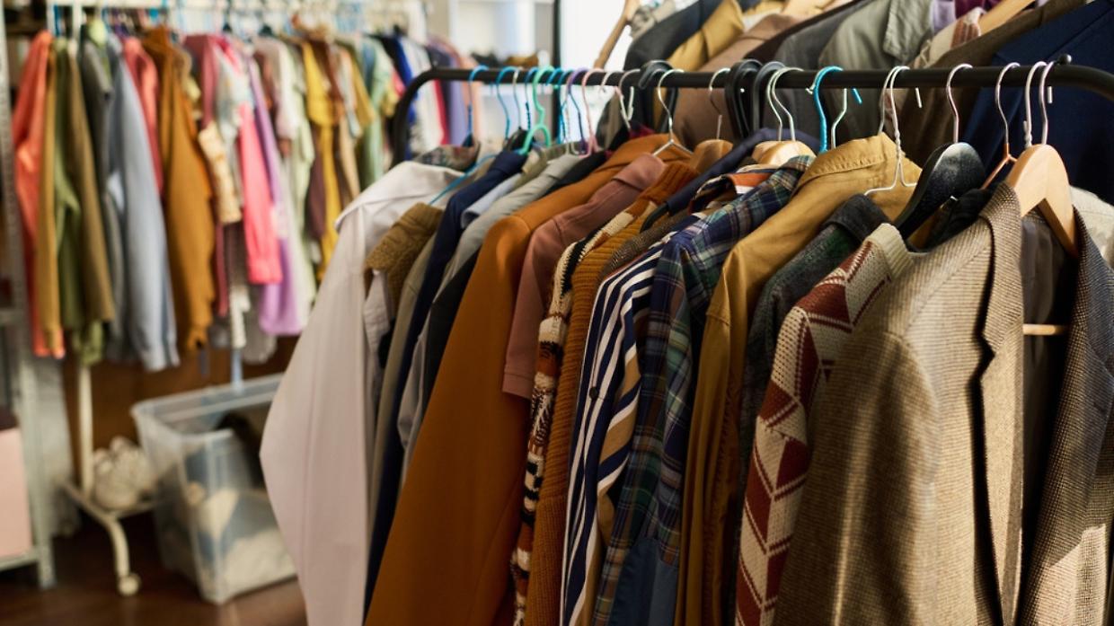 Moda, addio ai roghi dell&rsquo;invenduto: dal 2026 l&rsquo;Europa cambia le regole