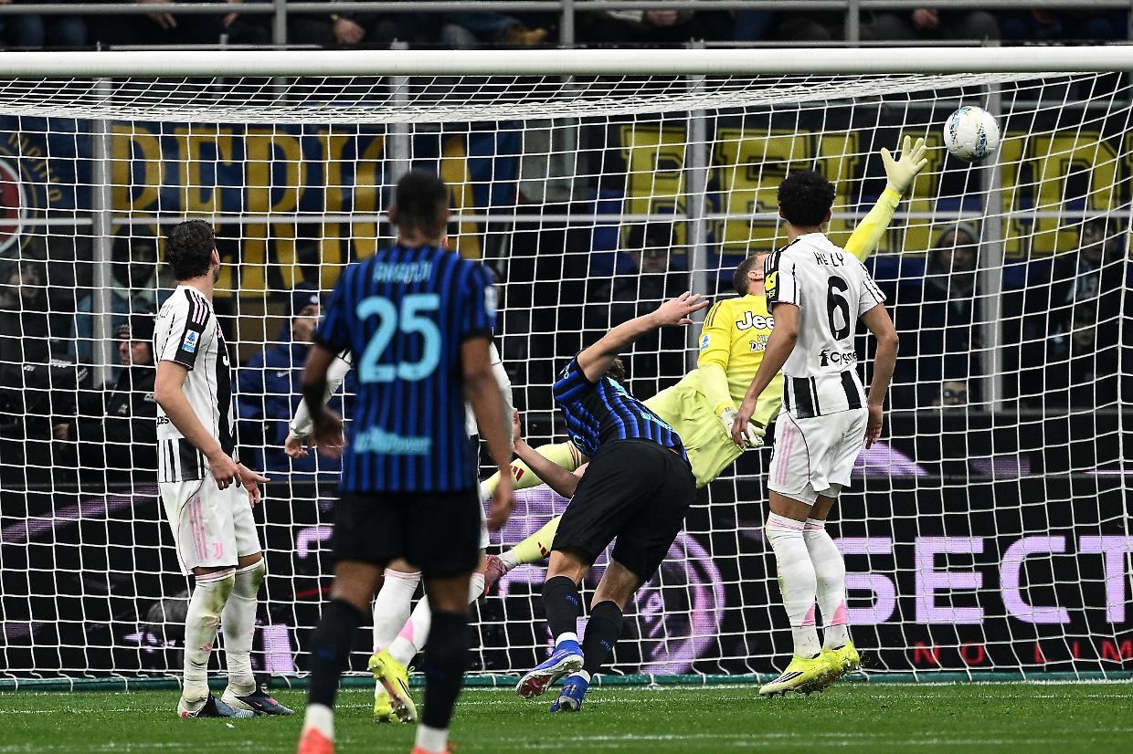L'Inter batte la Juve 3-2 in un derby d'Italia pieno di polemiche (foto Getty Image)