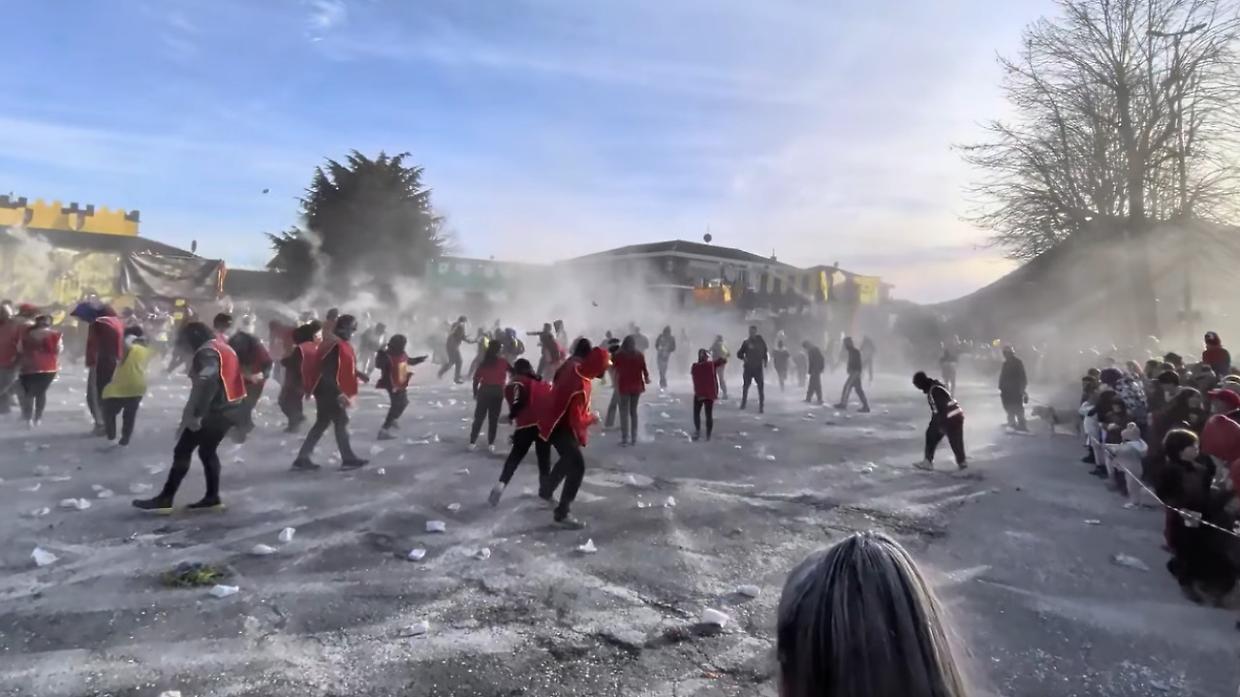 Bruino si tinge di bianco: oggi la storica Battaglia della Farina