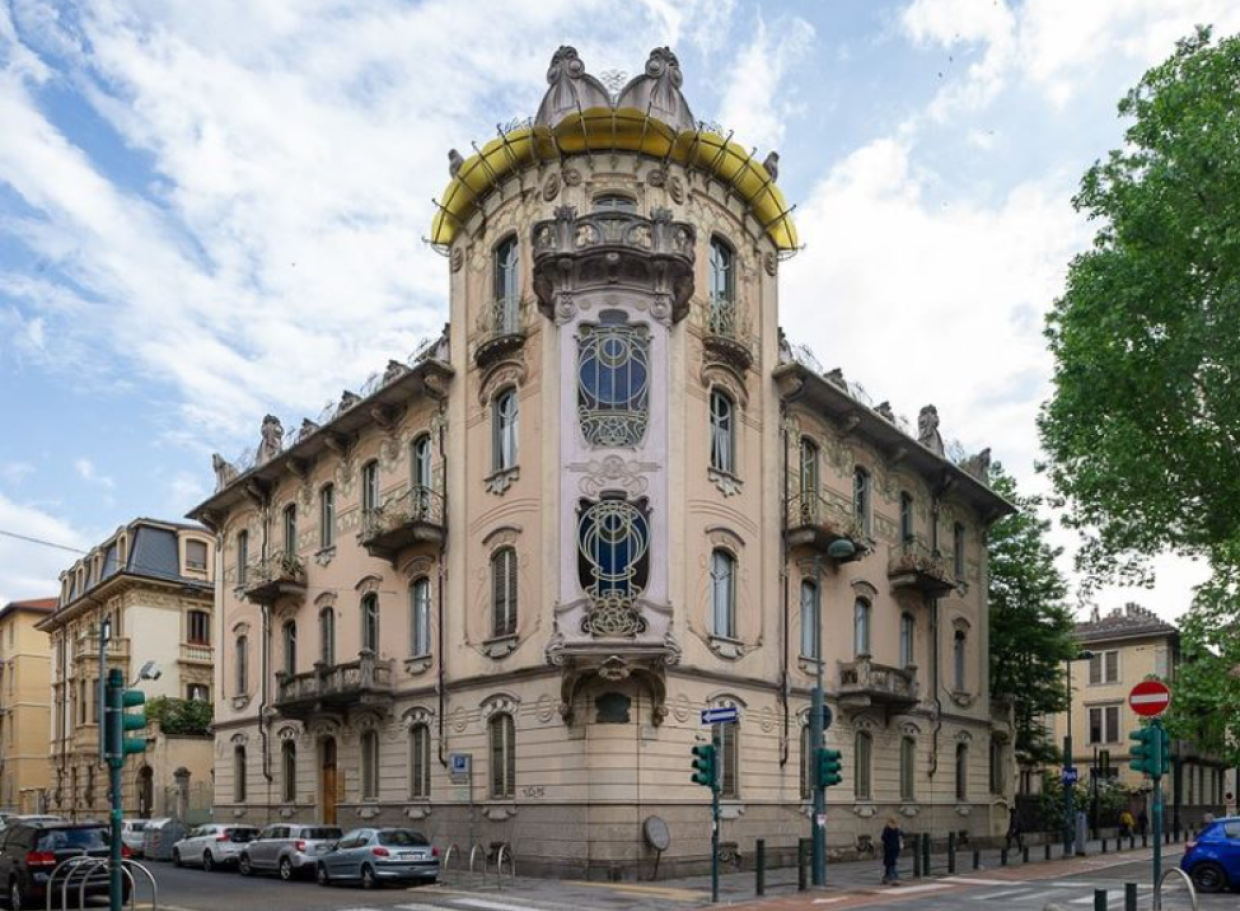 Il villino fiabesco nascosto tra le strade di Torino