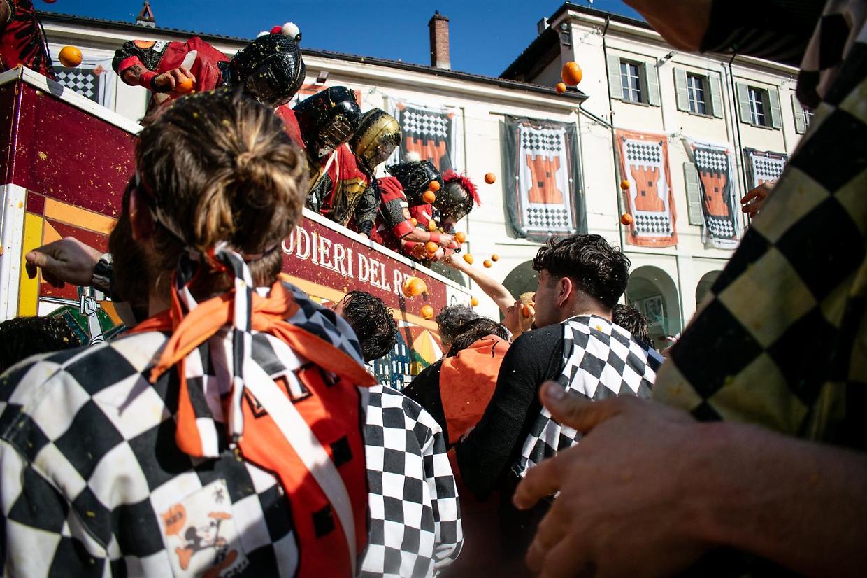 Altri 141 feriti alla Battaglia delle Arance