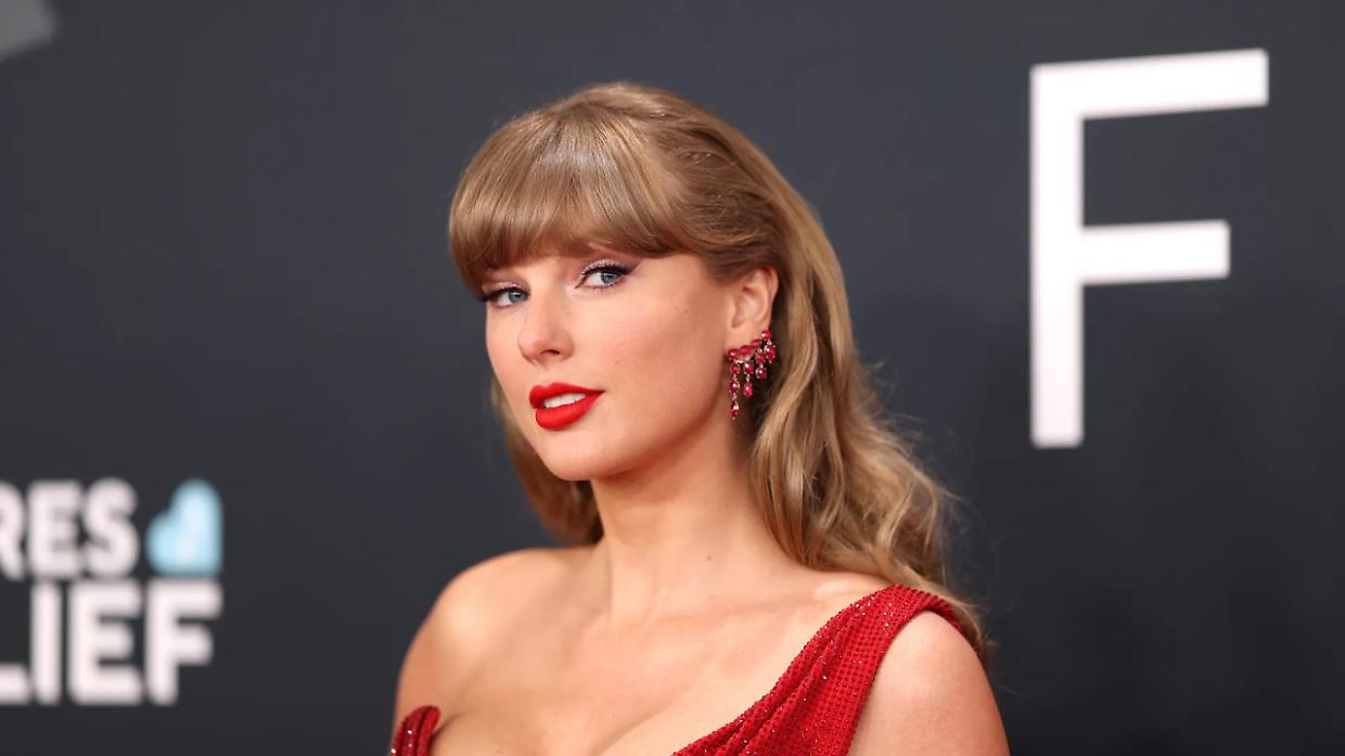 Taylor Swift incoronata regina globale: domina le classifiche per il sesto anno