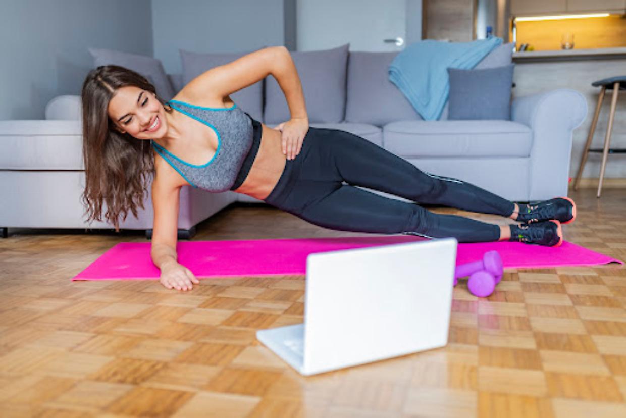Home fitness in crescita: 1 italiano su 5 si allena a casa