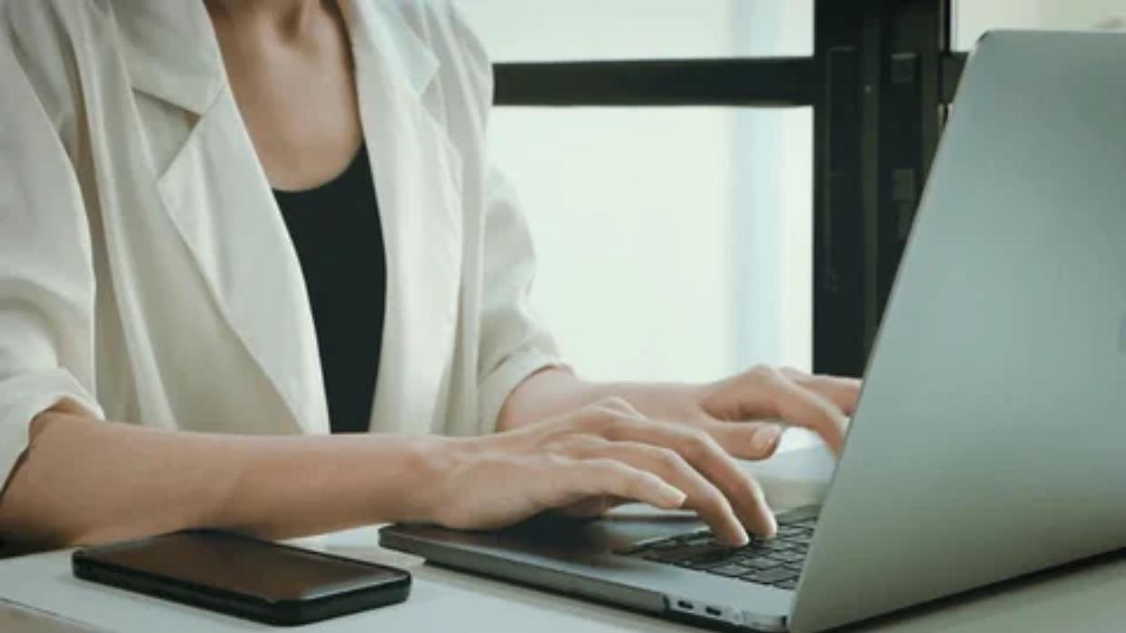 Lavoro femminile, la leva che fa crescere Moncalieri: dati, reti e impresa per l&rsquo;autonomia