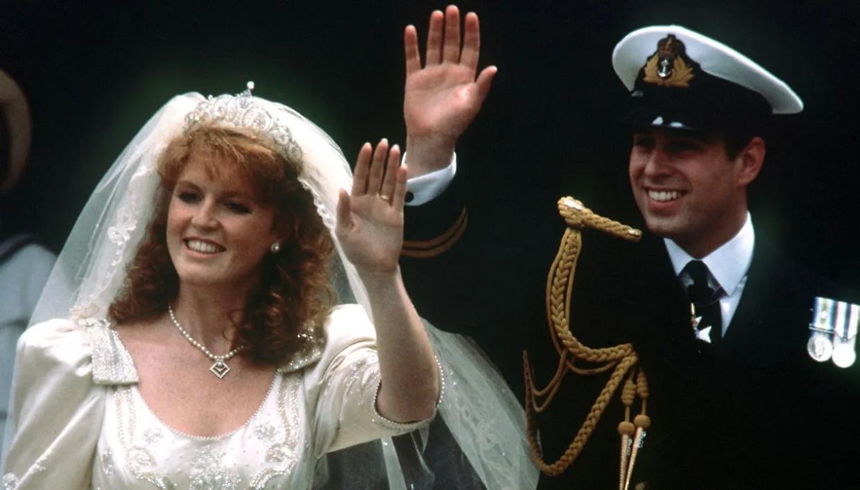 Il crollo degli York: Andrea in manette e Sarah Ferguson in una clinica a Zurigo