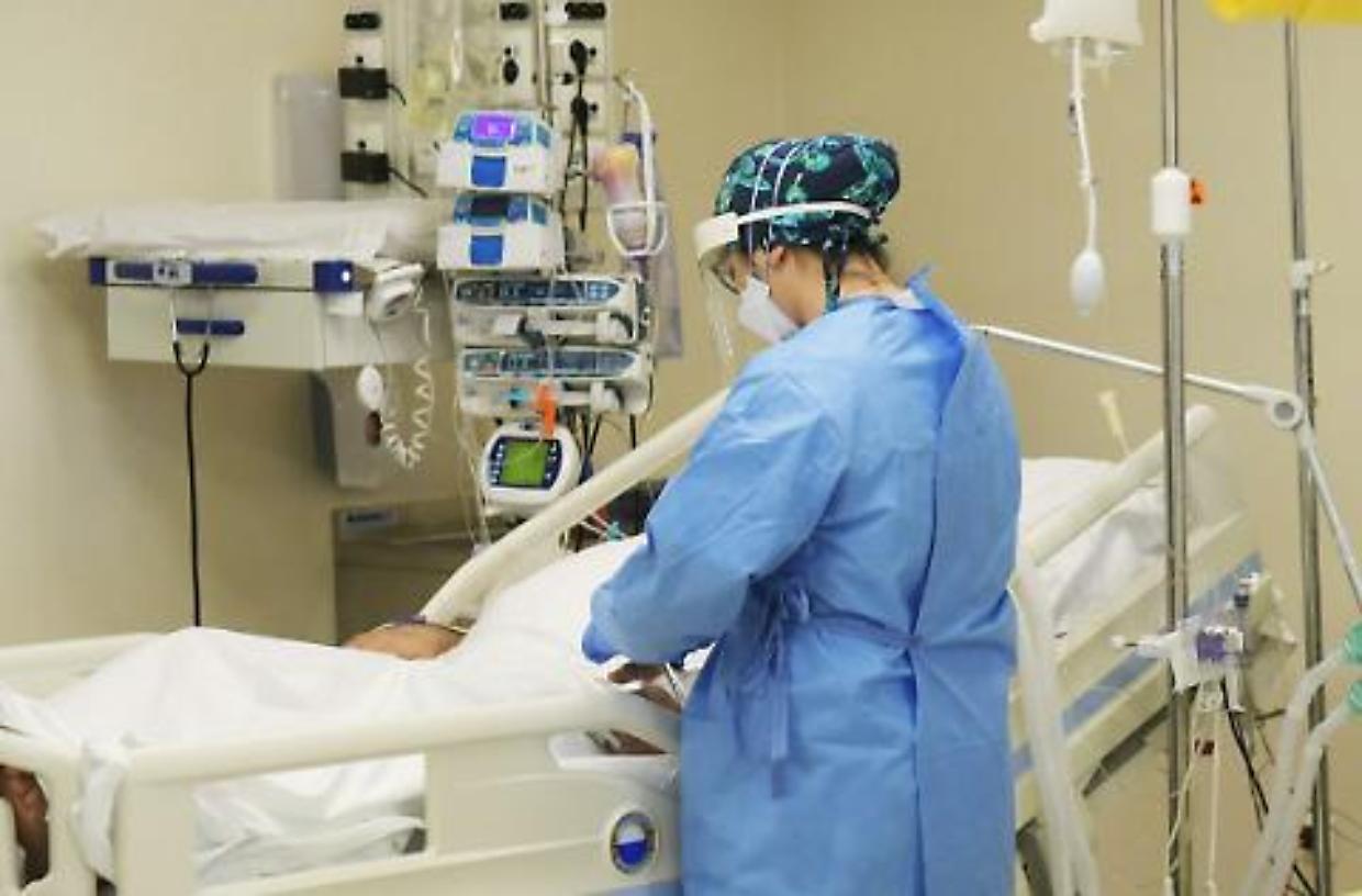 Allarme infermieri in Piemonte: "Per ogni due che escono ne entra solo uno"