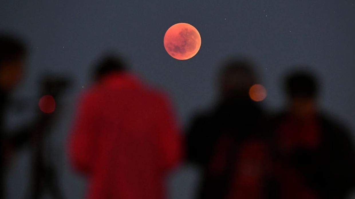 Luna di Sangue in arrivo: l'eclissi totale incanter&agrave; i cieli di marzo