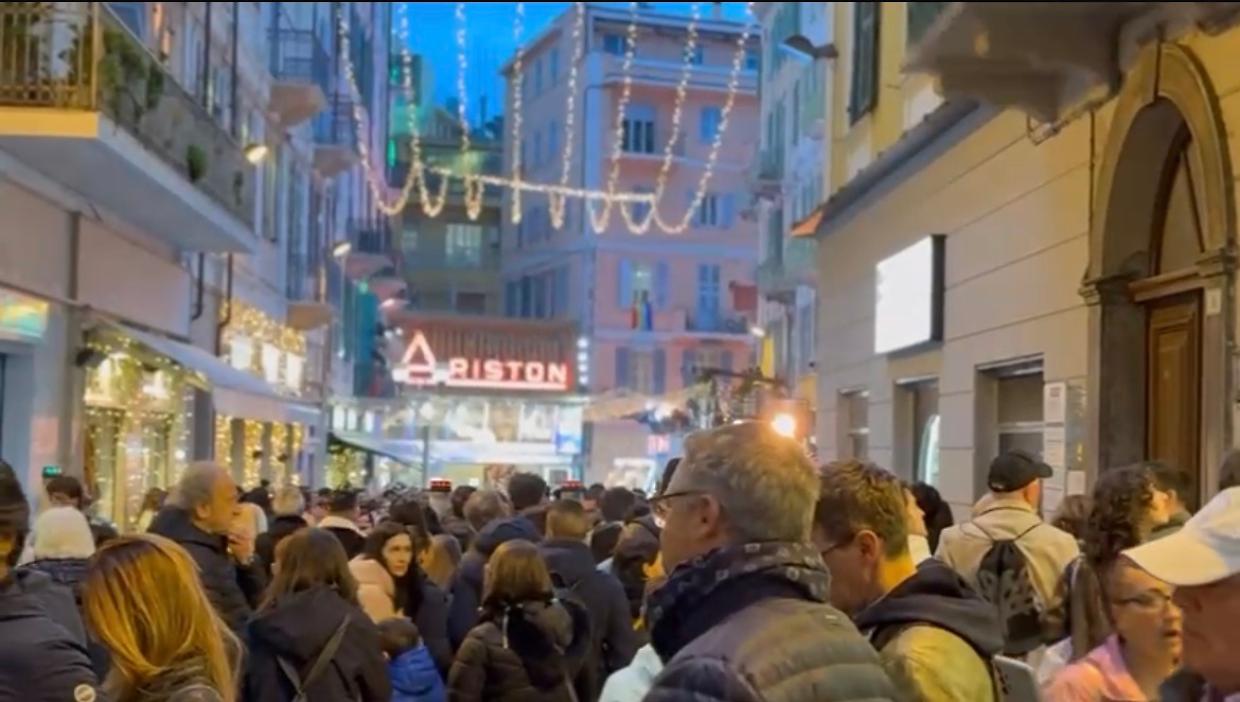 Bagno di folla per la finale sanremese
