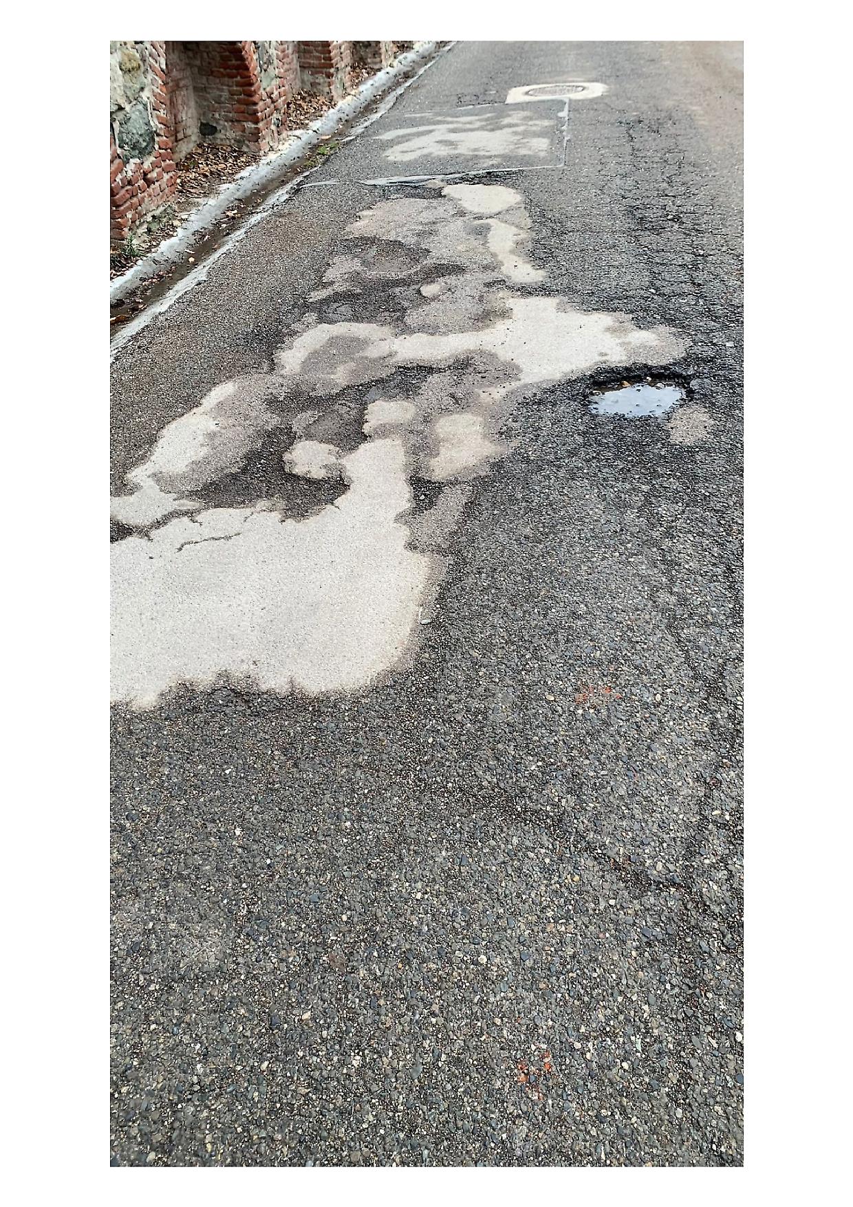 Torino, buche a Cavoretto