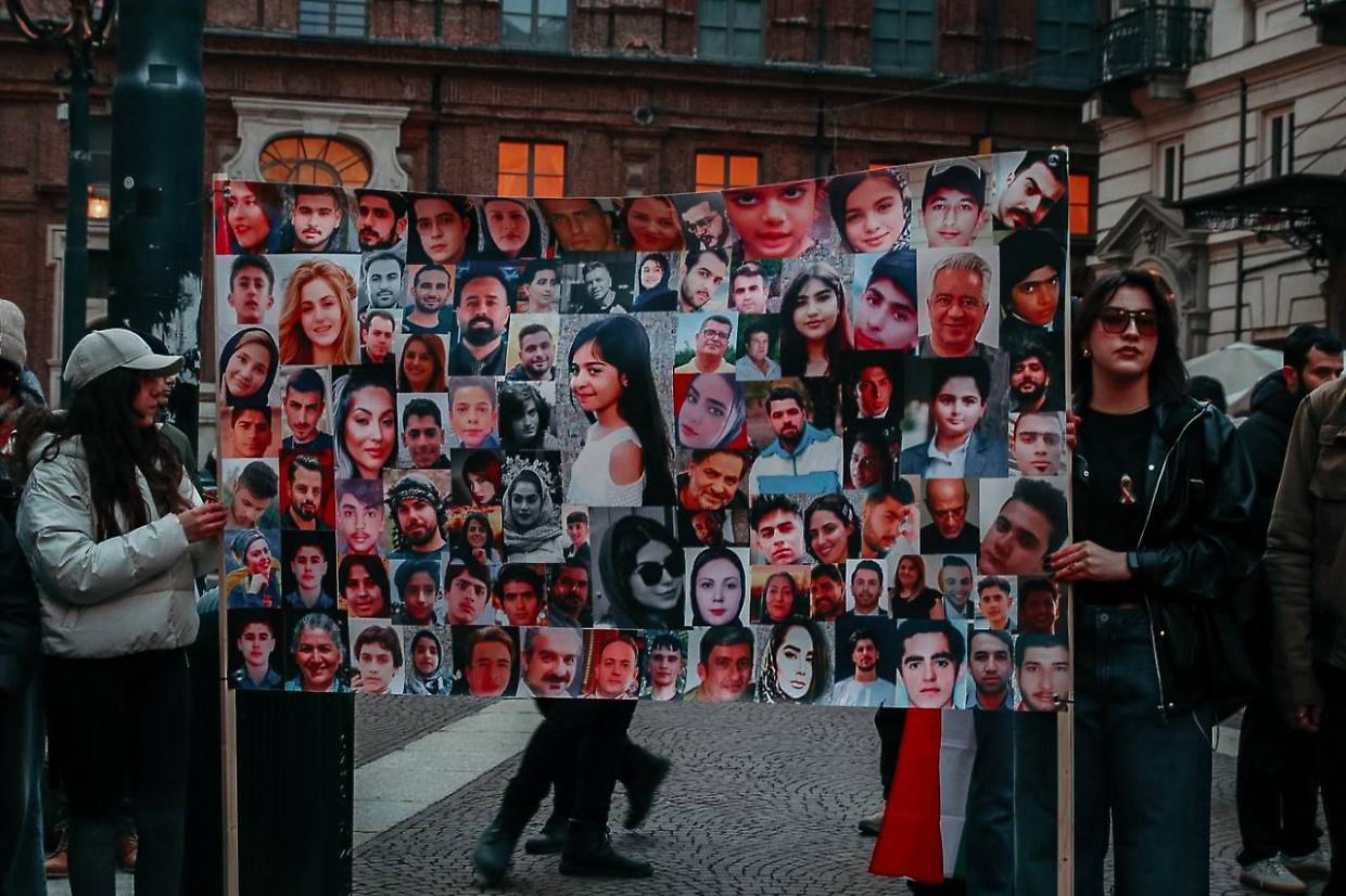 Sit-in contro l'attacco in Iran, &egrave; polemica. Gli iraniani agli organizzatori: &laquo;Vergognatevi&raquo;