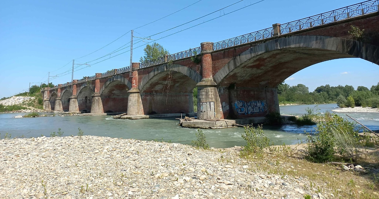 Dora Baltea, quel ponte canale che fa paura: l&rsquo;allarme degli irrigatori e i fondi che mancano