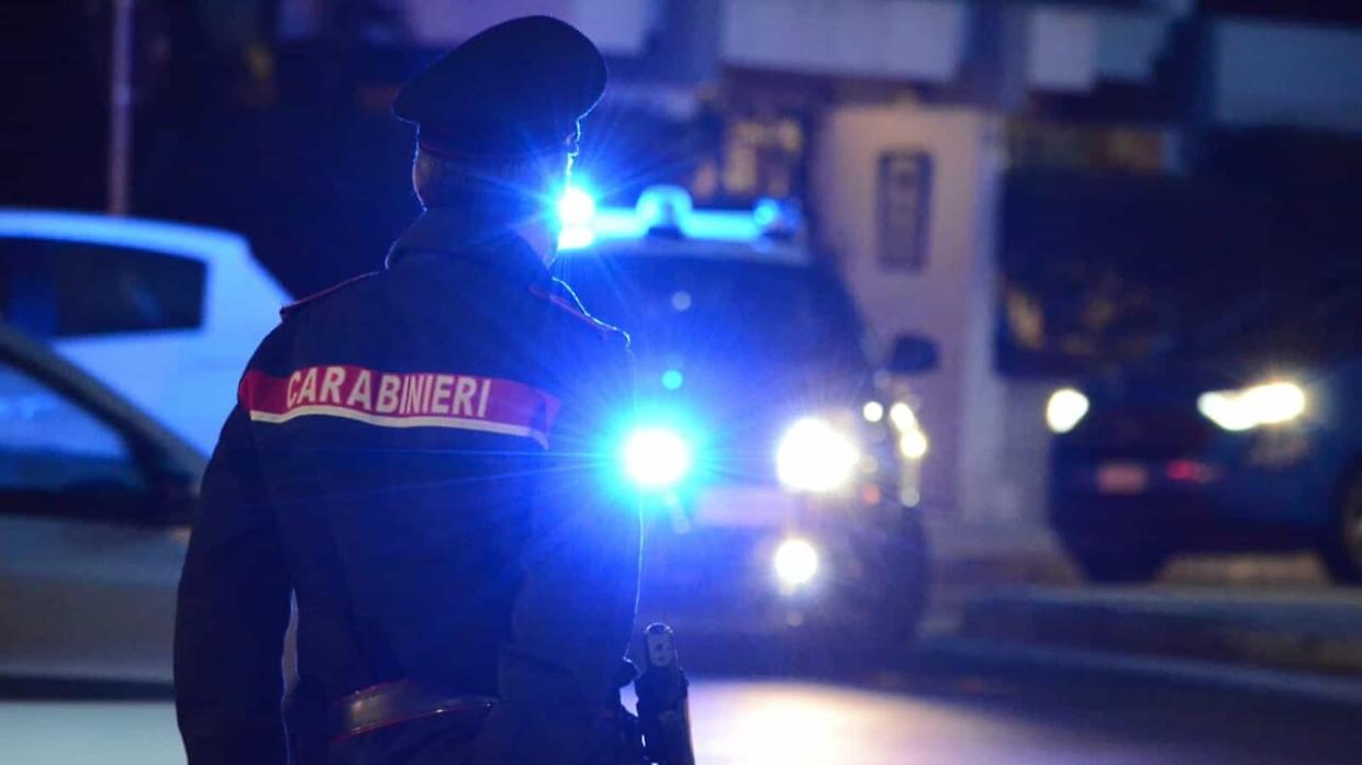 Castagnito, controllo notturno dei Carabinieri: arrestato 28enne con 33 involucri di crack