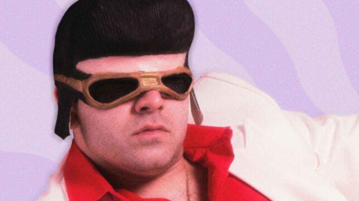 La maschera di Tony Pitony diventa un fenomeno: sold out online