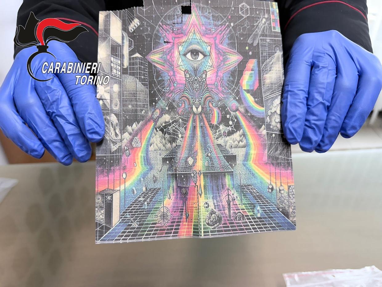 Ricoverato in ospedale con sostanze stupefacenti nascoste nell'armadietto: arrestato a Settimo Torinese