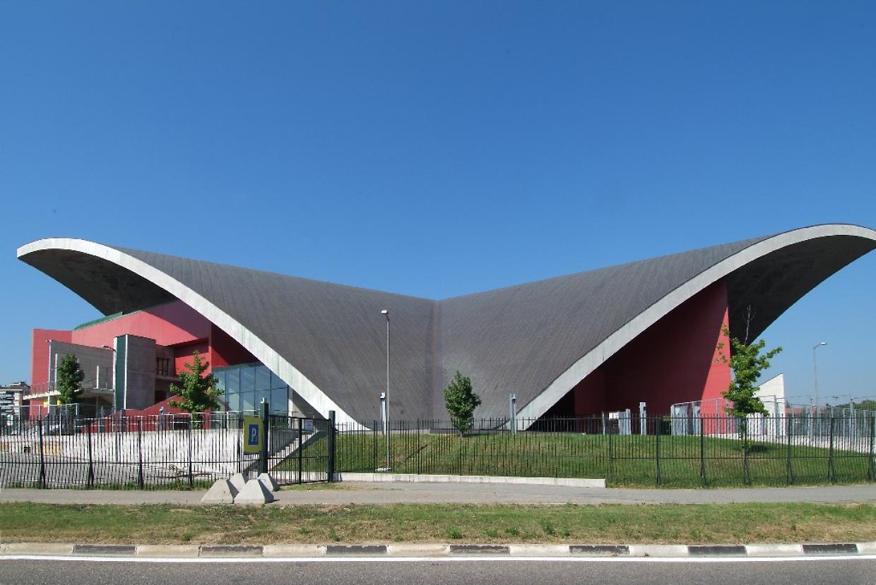 Parcheggio Palavela, nuova segnaletica e stalli ridisegnati: cosa cambia