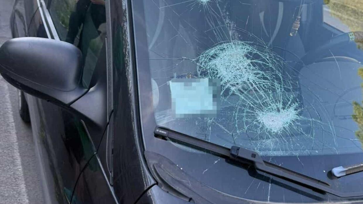 Truffa del sasso in piazza Bengasi: automobilisti nel mirino dei malintenzionati