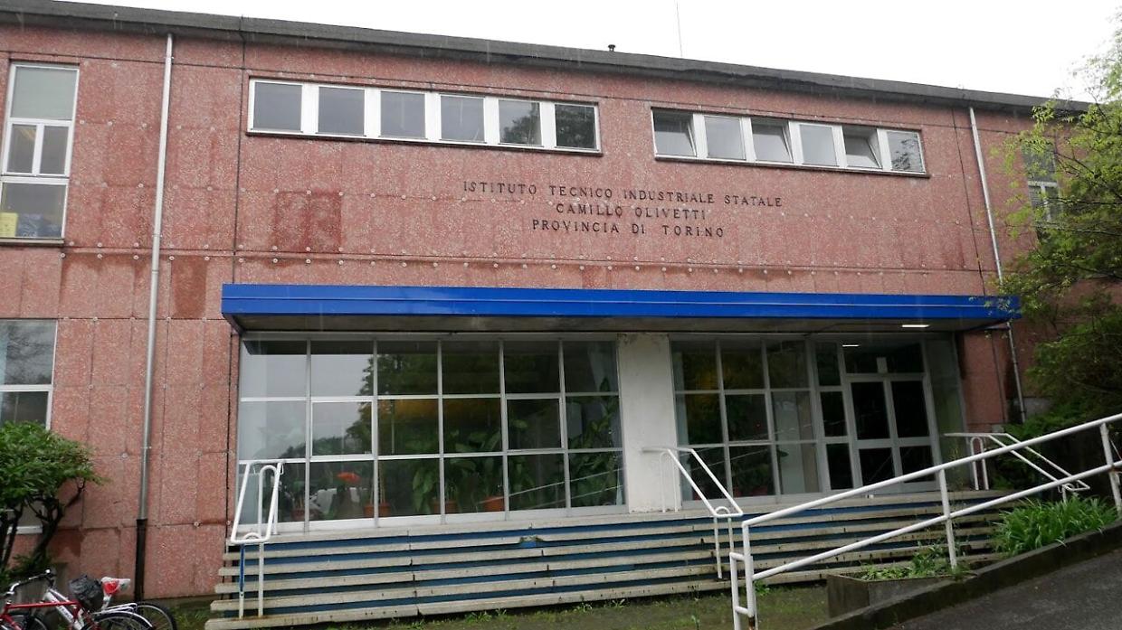 &laquo;A scuola la propaganda per il No&raquo;. Cos&igrave; scoppia la polemica all&rsquo;Olivetti