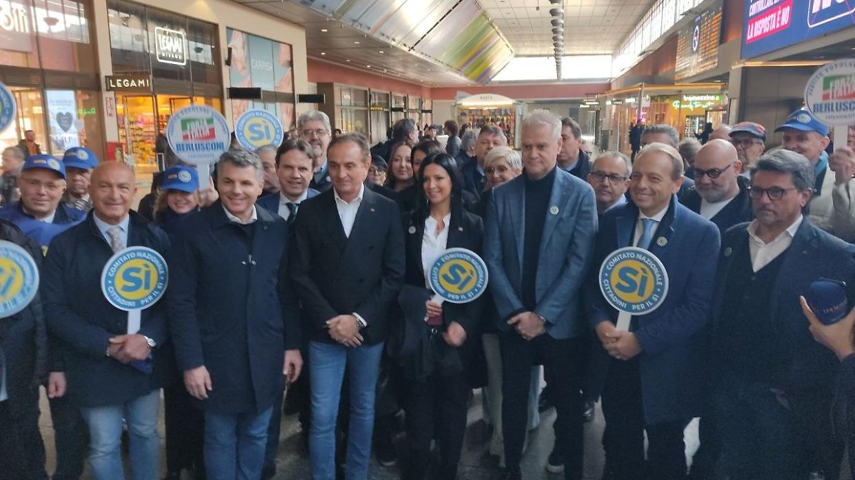 Parte la "Freccia per il s&igrave;", Forza Italia si blinda: "Il no non &egrave; contro il Governo"