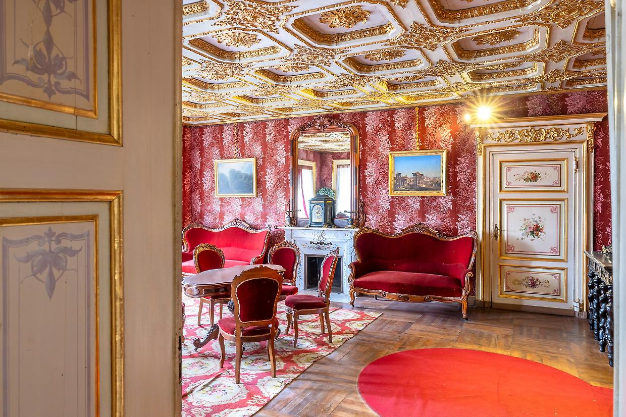 Riaprono gli appartamenti reali alla Mandria: nell&rsquo;intimit&agrave; di Vittorio Emanuele II e della Bela Rosin