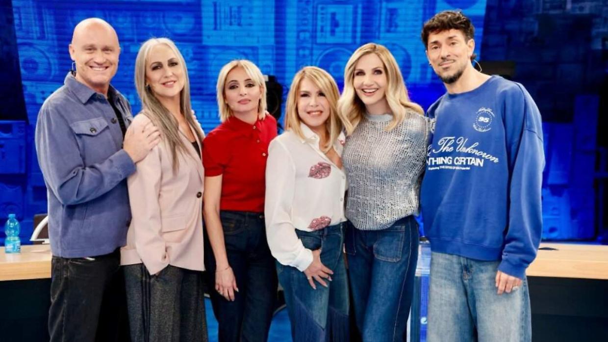 Amici 2026, i giudici del Serale svelati a pezzi: ecco gli indizi da decifrare