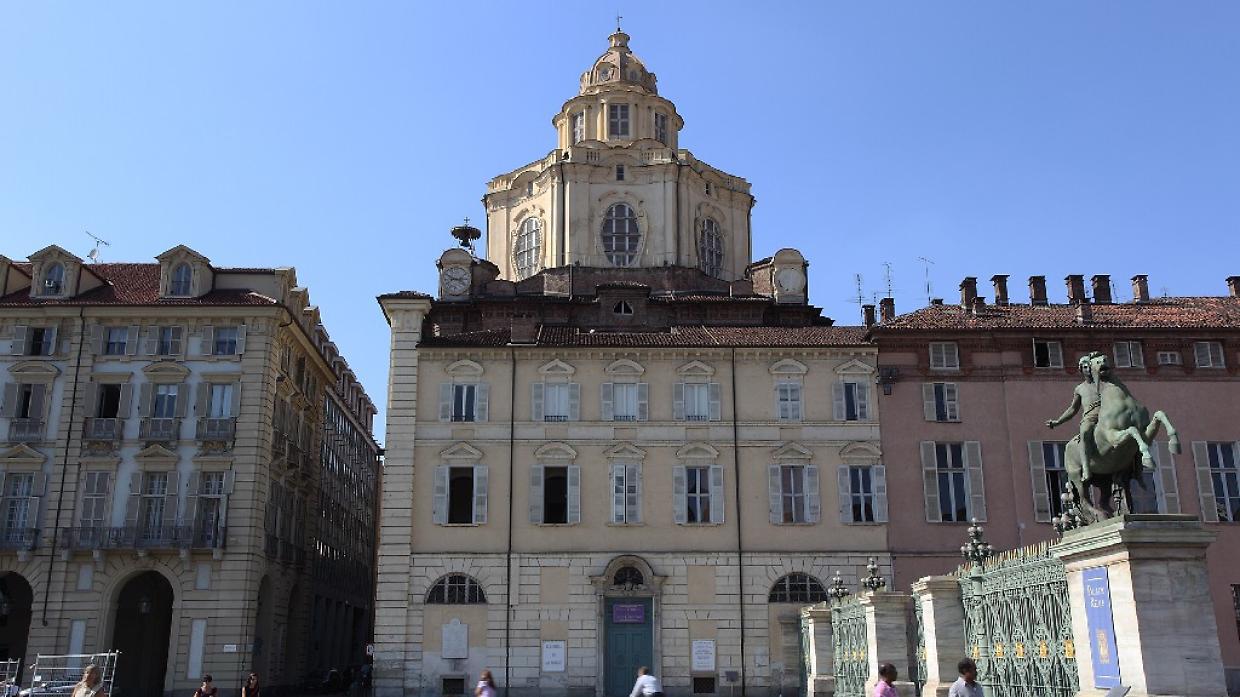 Sotto lo sguardo dei demoni: il lato inquietante del Barocco torinese nella chiesa nascosta in Piazza Castello