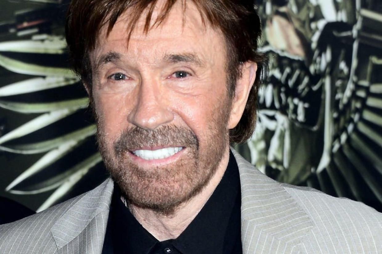 Chuck Norris ricoverato alle Hawaii: paura per l&rsquo;attore, ma le condizioni sono stabili
