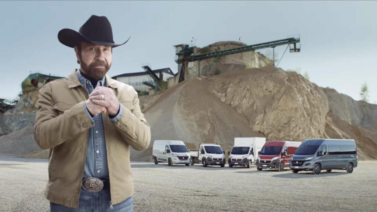 Quando Chuck Norris divenne il volto Fiat: Torino, uno spot e un mito pop