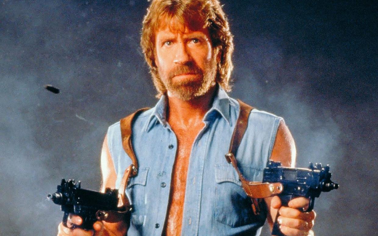 Chuck Norris &egrave; morto&hellip; ma le leggi della fisica non sono convinte