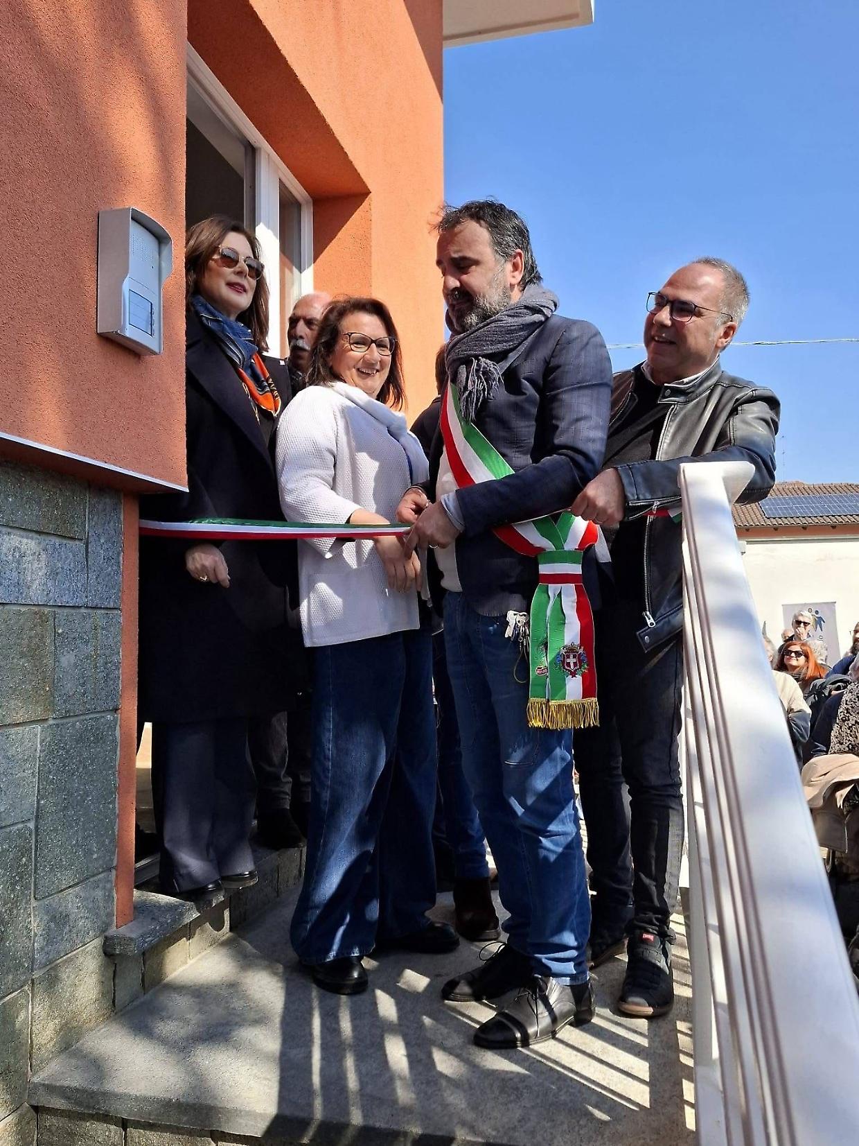 Da bene confiscato alla &rsquo;ndrangheta a spazio per la comunit&agrave;: inaugurata &laquo;Casa Ungaretti&raquo; 