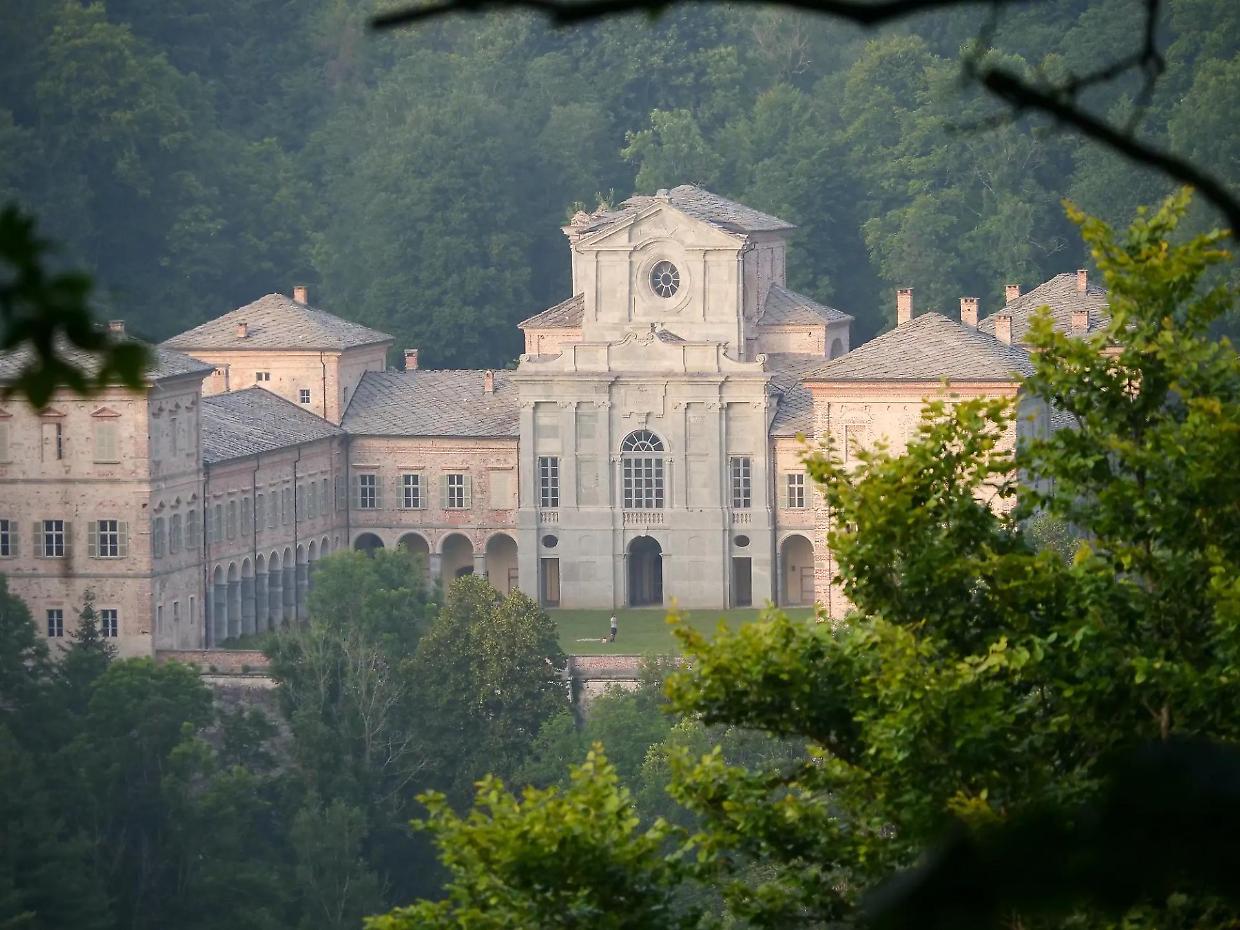 Da convento certosino a reggia dei Savoia: riapre il castello che svela secoli di segreti
