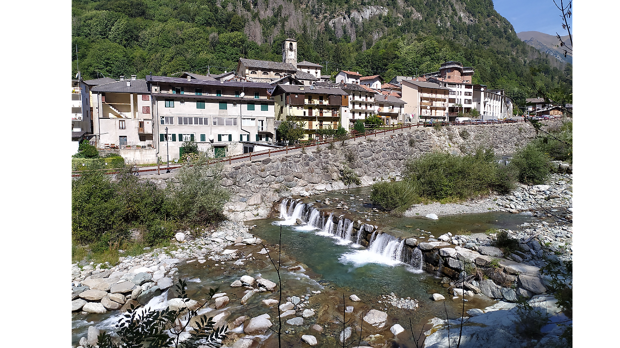 A Ronco Canavese si impara a raccontare la scienza: tre giorni, ventisette partecipanti e venti ore di lavoro pratico